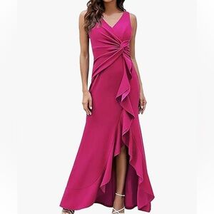 Gorgeous NEW Pink Ruffled Party‎ Dress